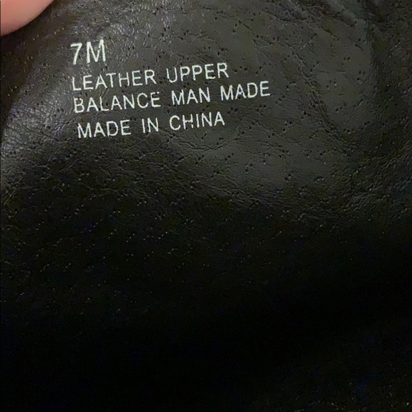 Not Too Coy Gemini black leather zip boot NWT - Picture 4 of 4